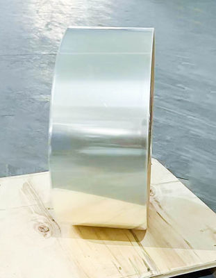 Étiquettes de rouleaux adhésifs normaux Matériaux 30μ épaisseur de papier Film BOPP transparent