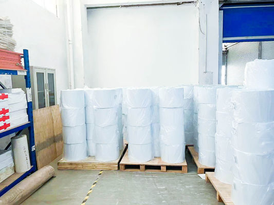 Étiquette de rouleau de papier revêtu d'un revêtement collante ordinaire 80 g Épaisseur de surface