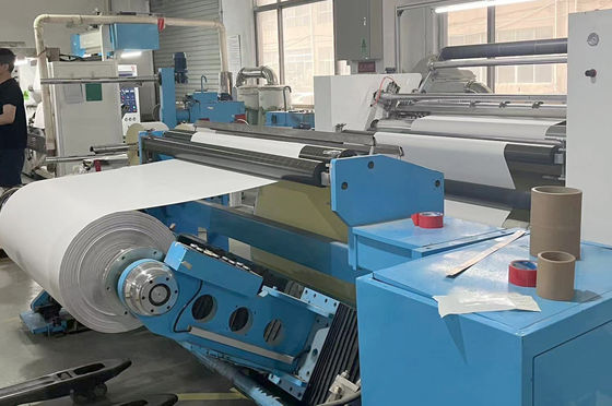 Matériaux d'étiquettes autoadhésives PET transparentes