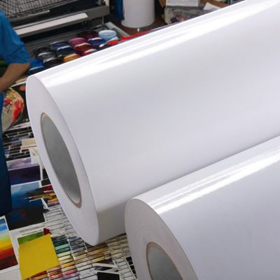 Matériaux d'impression Papier recouvert d'un adhésif permanent et d'un film PET transparent