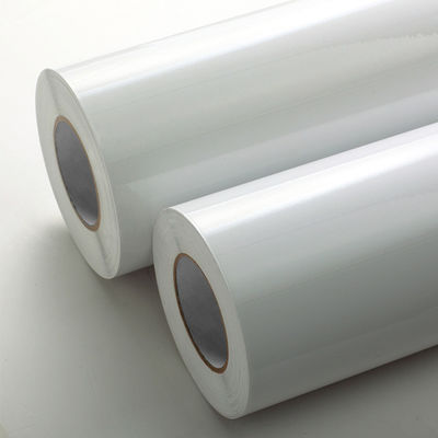 80 grammes de papier revêtu, matériau d'étiquette imprimé avec 72±5% d'épaisseur et ≥ 9N 90° de résistance à la pellicule