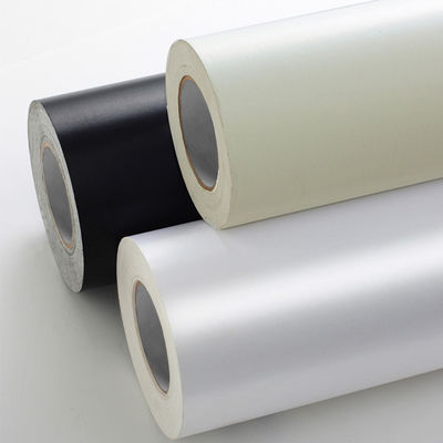 Papier recouvert de 80 gm en blanc avec une épaisseur de doublure de 53±5% et une adhésion initiale ≥ 15 N