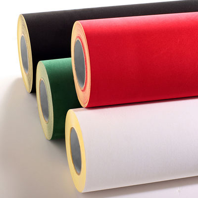 Étiquette en papier revêtu de 80 gm Matériau d'emboutissage Poids g/m2 60±5% Adhérence initiale ≥14N