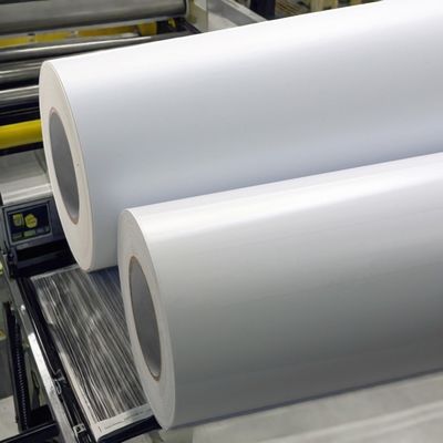 Étiquette en papier revêtu de 80 g avec adhésif acrylique permanent de viscosité et papier vitreux blanc