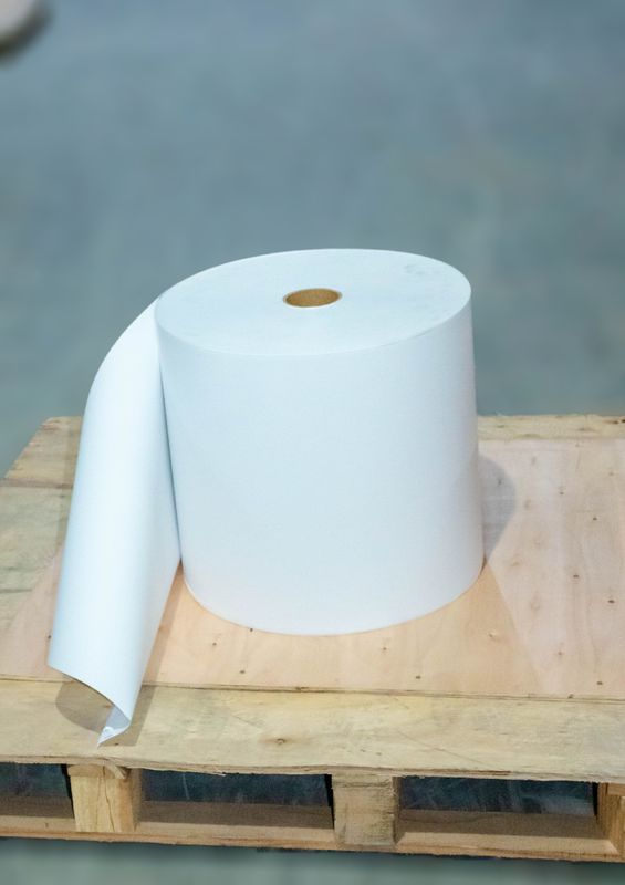 Papier thermique résistant aux rayures Jumbo Roll à viscosité élevée Stong Sticky Back Type