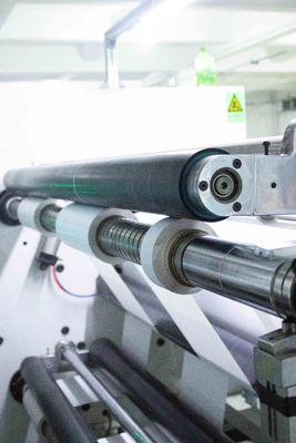 Bon prix Ruloirs de papier revêtus en PE résistant à l'usure épaisseur de surface 200 u Type de colle acrylique en ligne